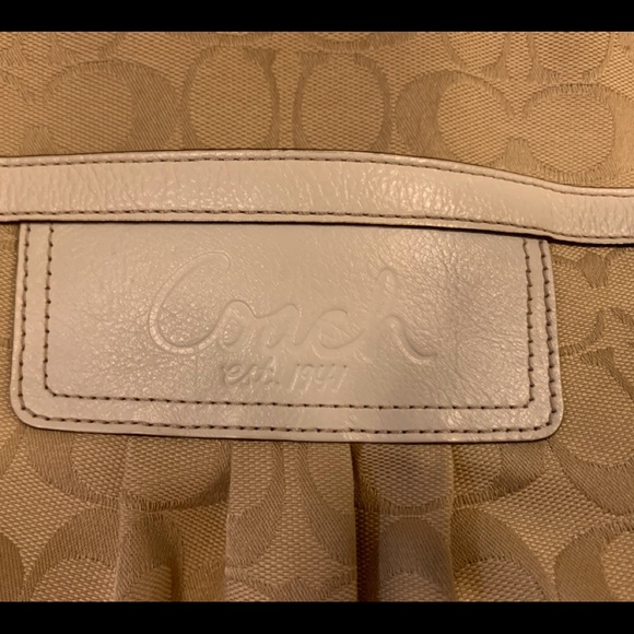 Coach Handbag - Picture 4 of 4
